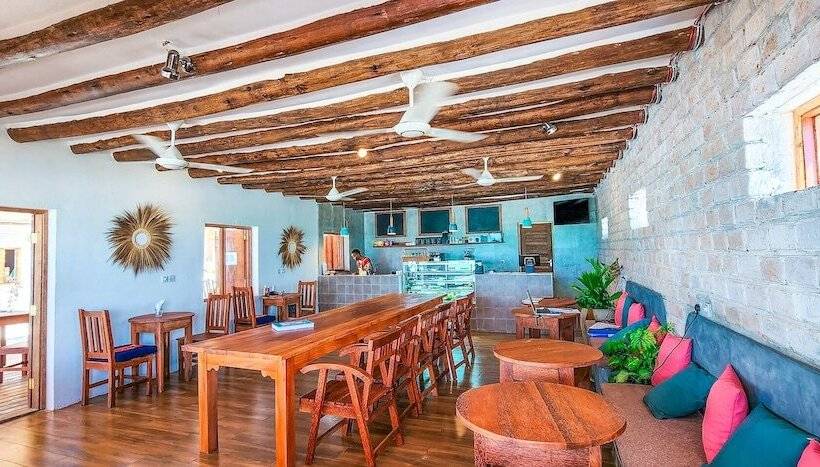 بنسيون Ananda Beach