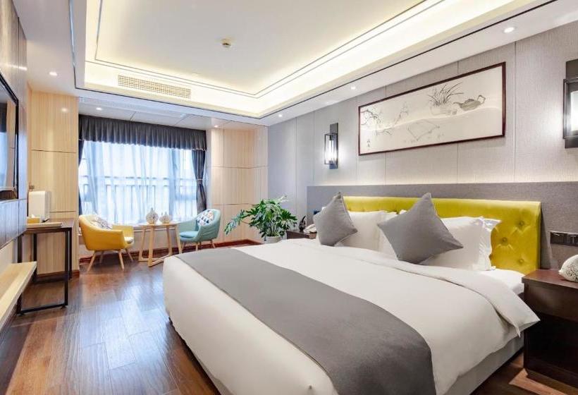 Four Seasons To Shu Hotel