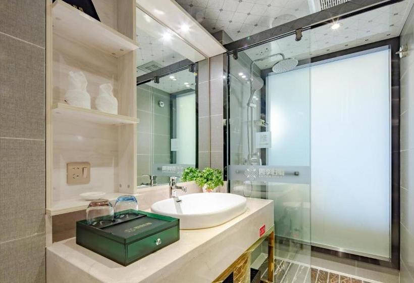 Four Seasons To Shu Hotel