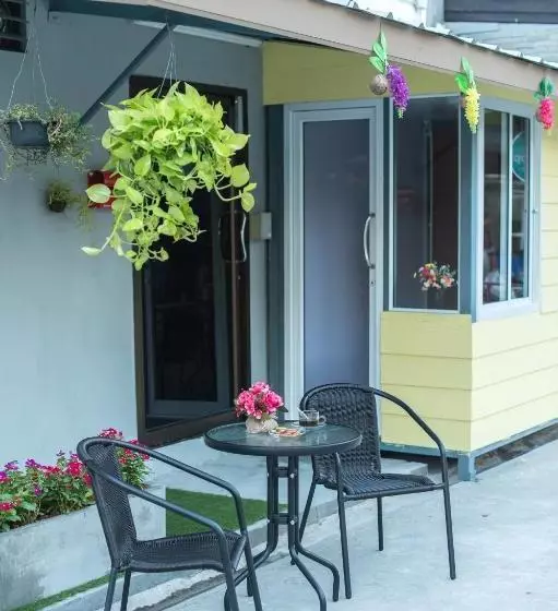 Hotelli Full Stop. Hostel