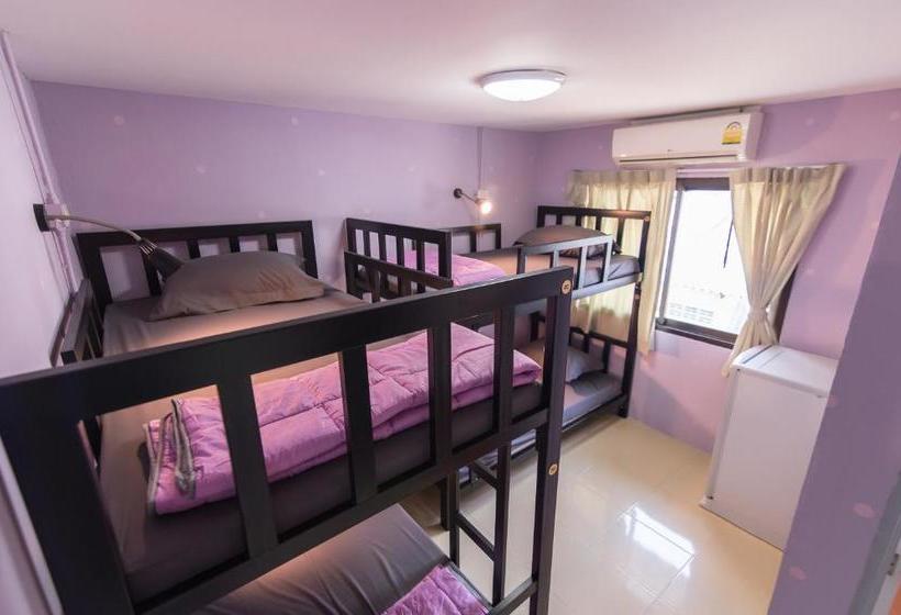 Hotel Full Stop. Hostel