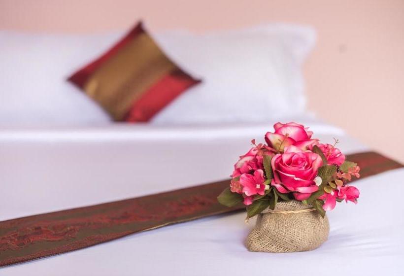 Hotel Full Stop. Hostel