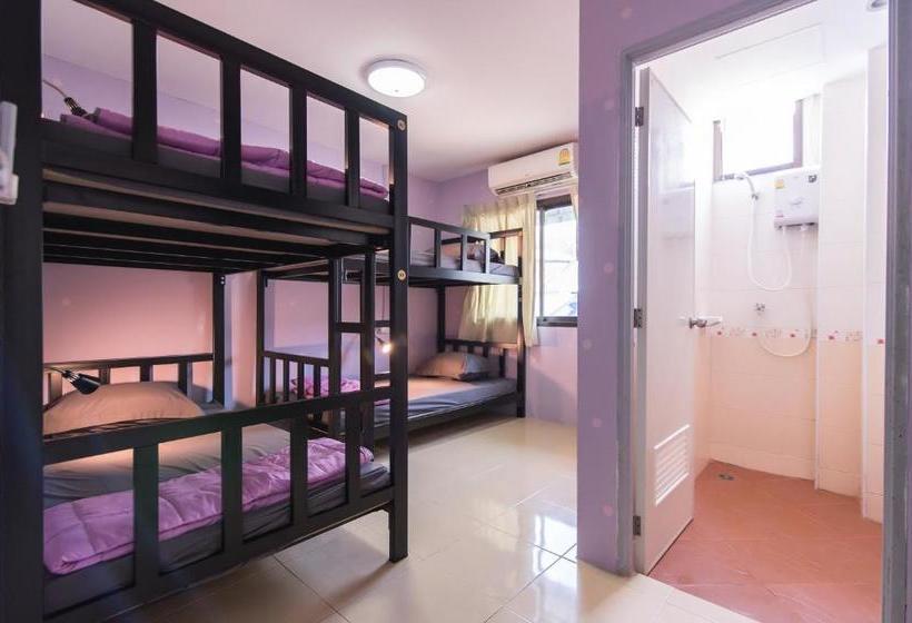 Hotel Full Stop. Hostel