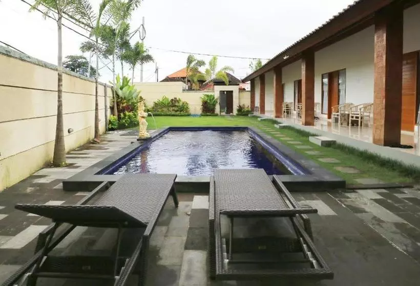 ホテル Aghasvina Guesthouse Canggu