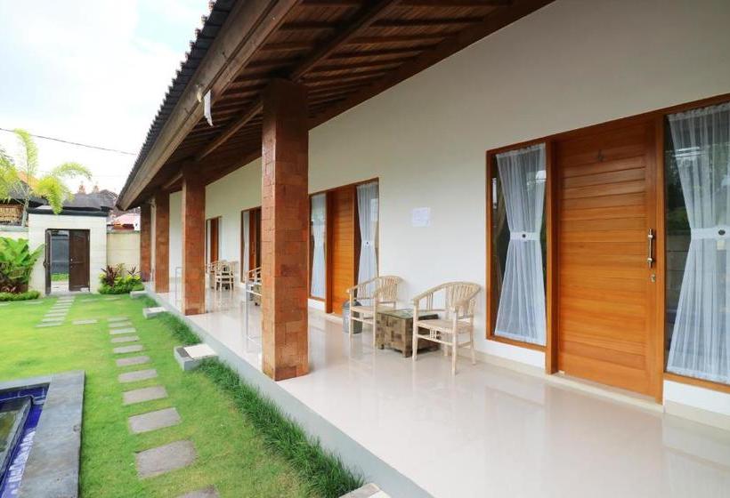 בית מלון כפרי Aghasvina Guesthouse Canggu