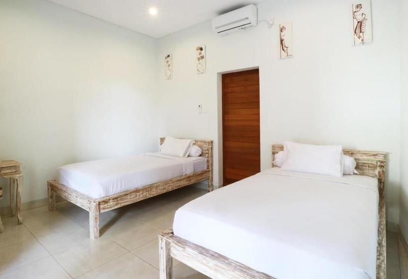 בית מלון כפרי Aghasvina Guesthouse Canggu