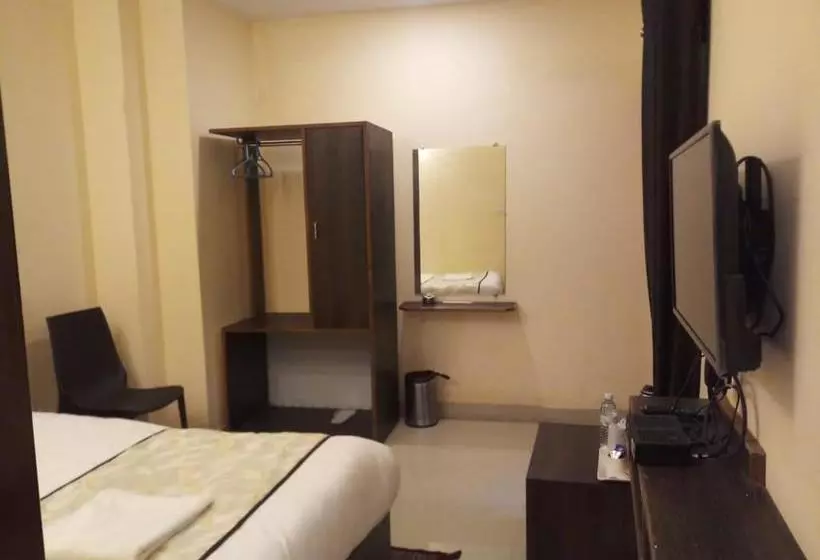 Hotelli The Narayani Continental