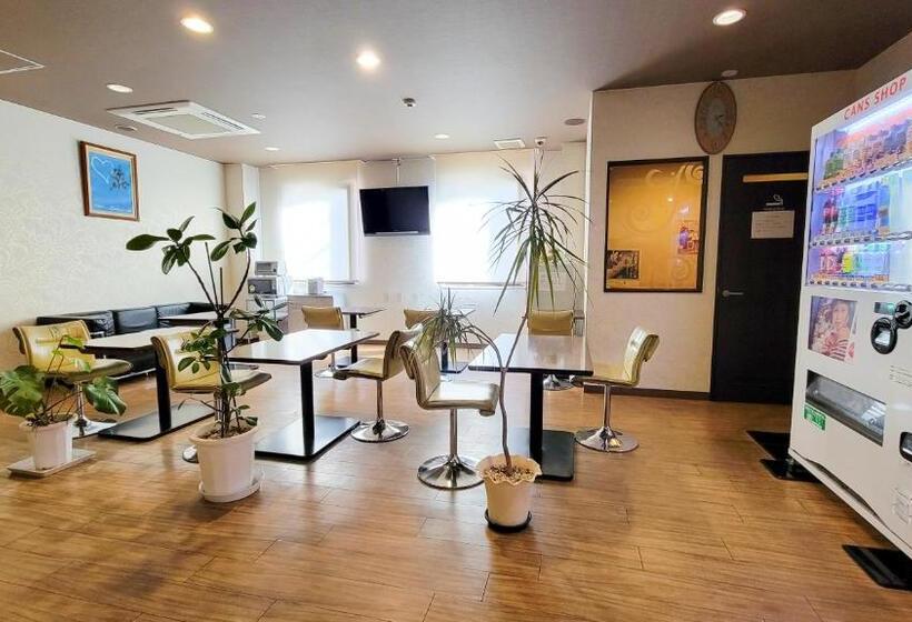 בית מלון כפרי Palms Tenmonkan