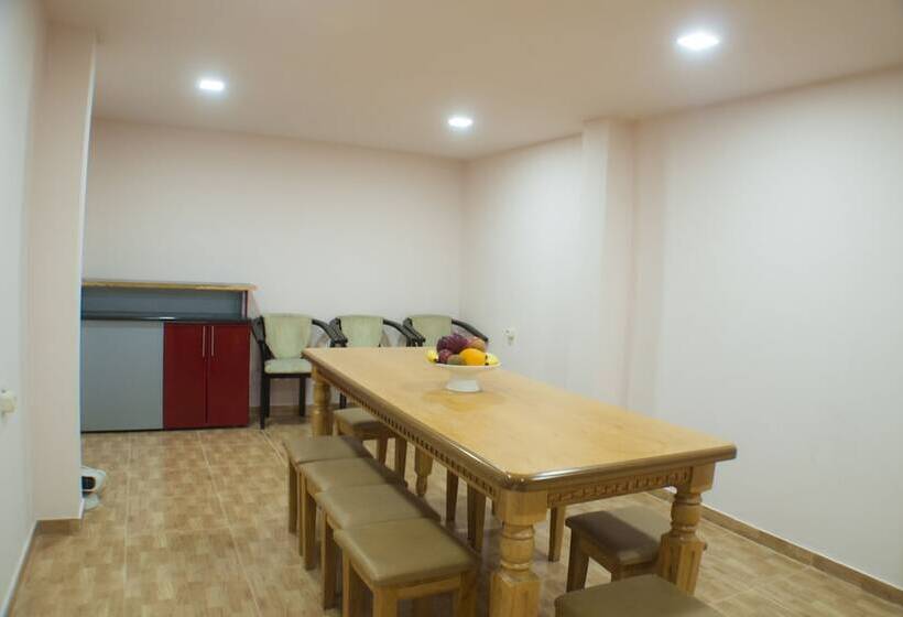 Petrosyan Hostel