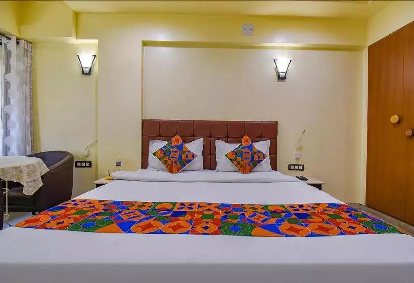 Fabhotel Sr Wakad   Nr Mall Of Millenium