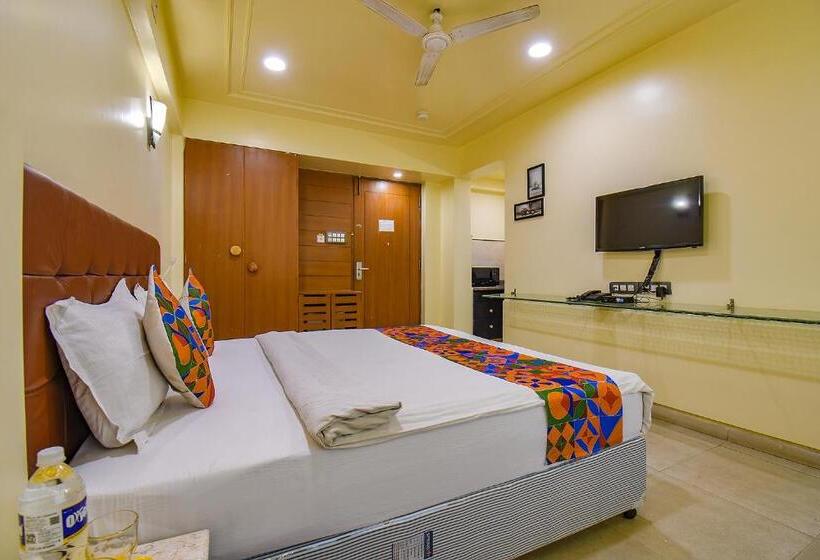 Fabhotel Sr Wakad   Nr Mall Of Millenium