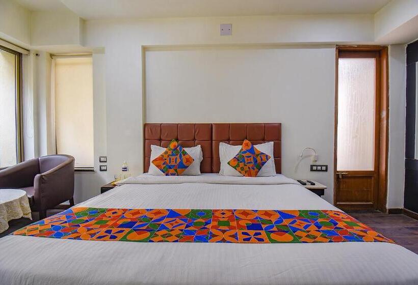 Fabhotel Sr Wakad   Nr Mall Of Millenium