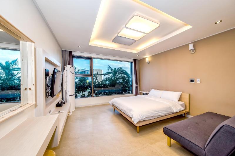 Hotel Donaeko Hill Resort