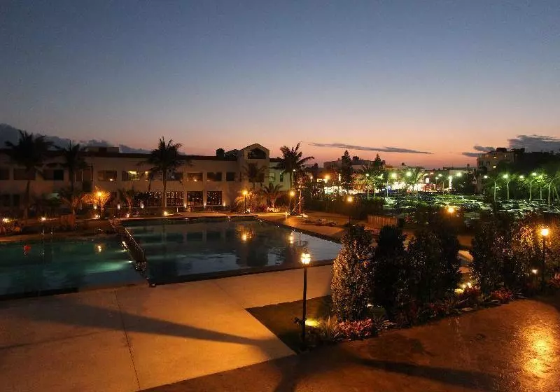 هتل Dozen Park Kenting