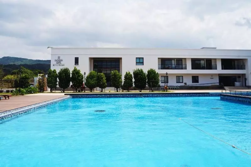 هتل Dozen Park Kenting