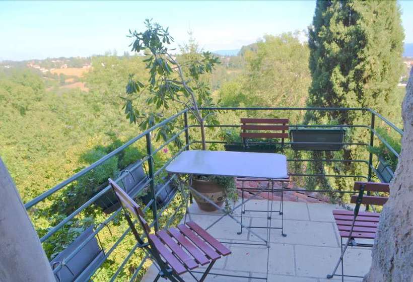 פנסיון Le Grenier A Sel