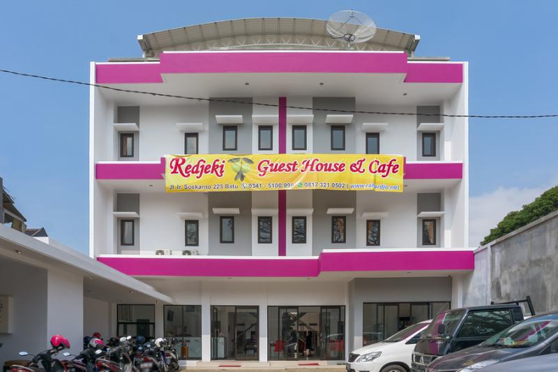 بنسيون Reddoorz Near Jawa Timur Park 3