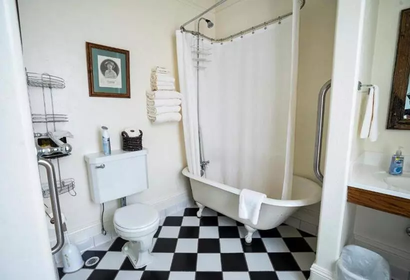 ベッドアンドブレックファースト Red Garter Inn