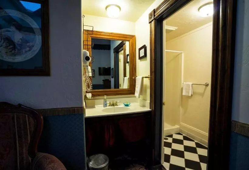 ベッドアンドブレックファースト Red Garter Inn