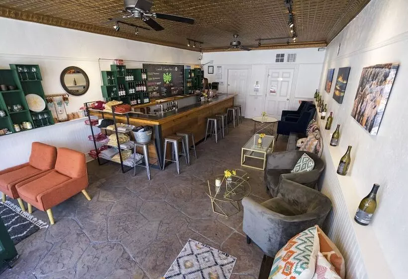 ベッドアンドブレックファースト Red Garter Inn