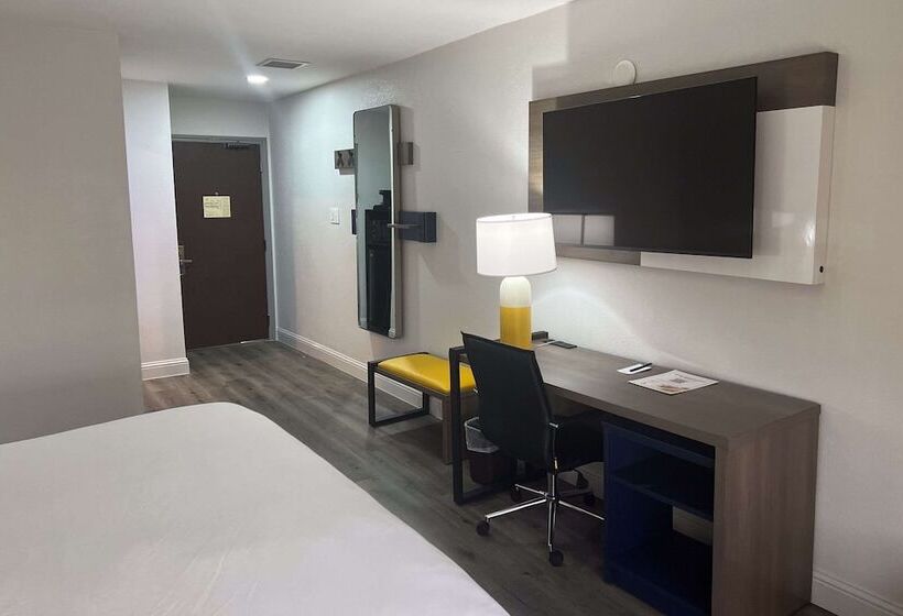 فندق Comfort Inn & Suites Houston Key Katy