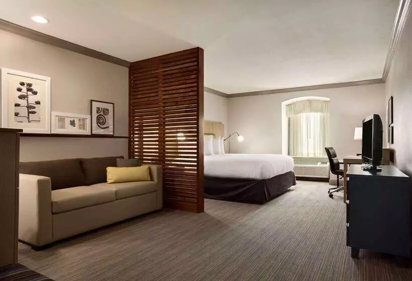 هتل Country Inn & Suites By Radisson, Metairie New Orleans , La