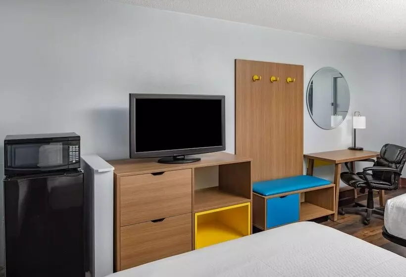 ホテル Days Inn By Wyndham Pensacola I 10