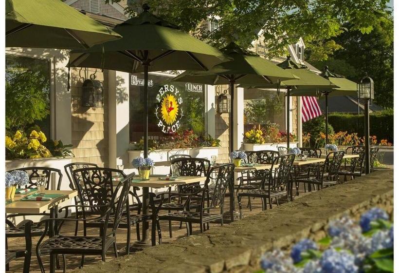 فندق Inn On The Square