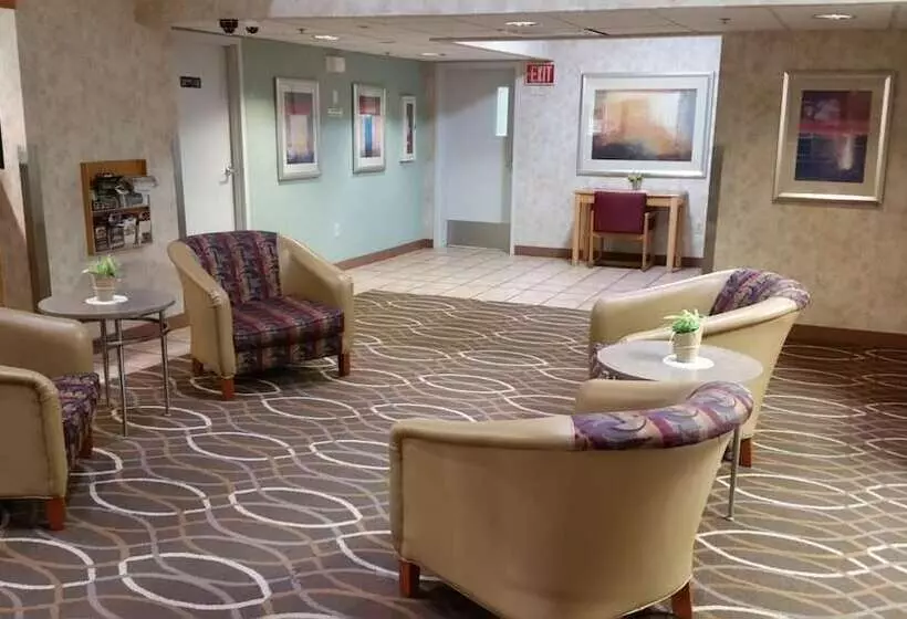 בית מלון כפרי Plano Inn & Suites