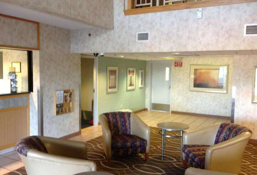 فندق Plano Inn & Suites