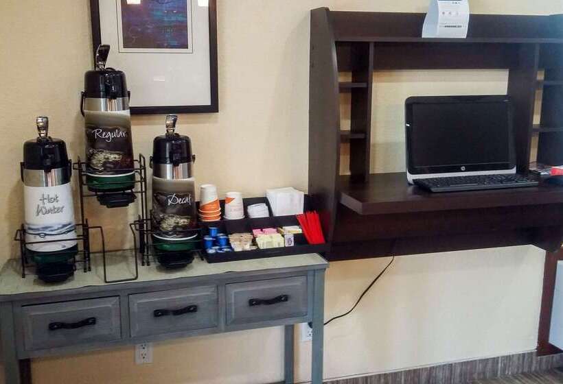 ホテル Quality Inn San Diego I 5 Naval Base