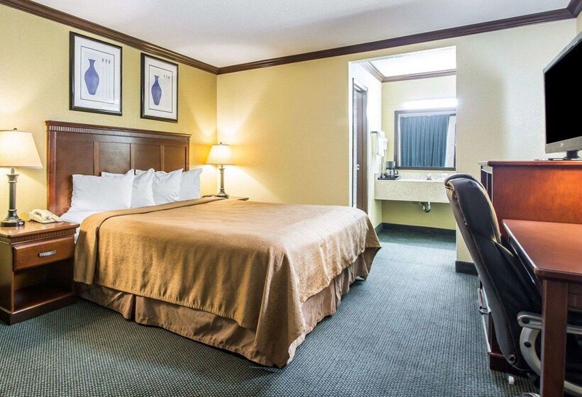 ホテル Quality Inn San Diego I 5 Naval Base