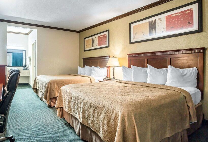 ホテル Quality Inn San Diego I 5 Naval Base