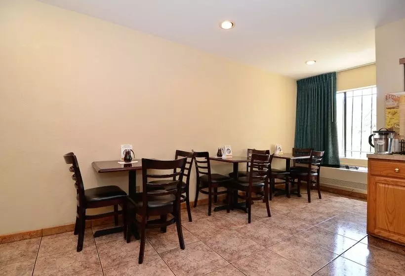 فندق Quality Inn San Diego I 5 Naval Base