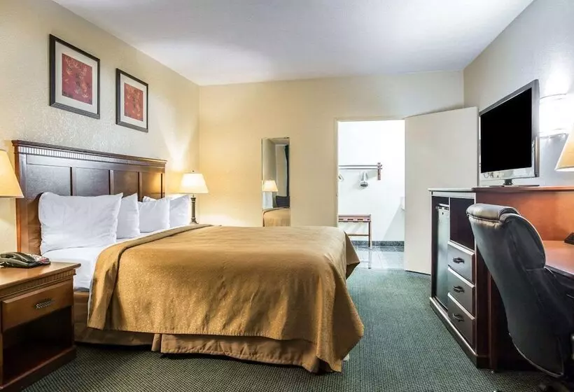 فندق Quality Inn San Diego I 5 Naval Base