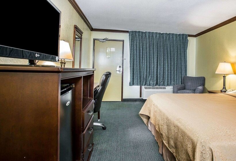 ホテル Quality Inn San Diego I 5 Naval Base