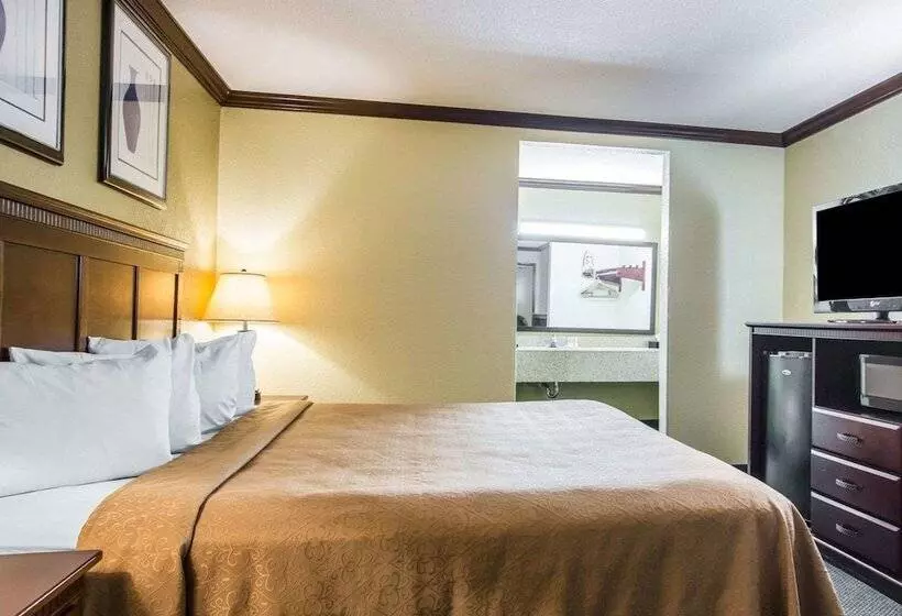 فندق Quality Inn San Diego I 5 Naval Base