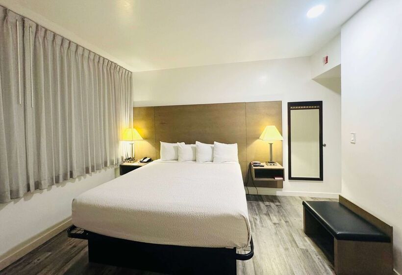 호텔 Ramada By Wyndham San Diego Airport