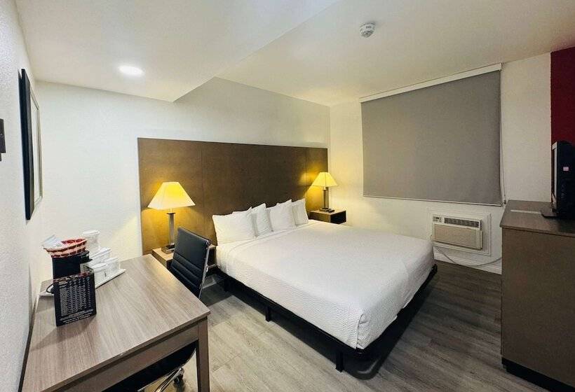 호텔 Ramada By Wyndham San Diego Airport