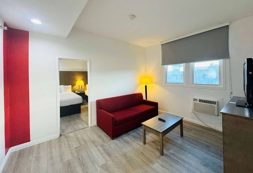 호텔 Ramada By Wyndham San Diego Airport