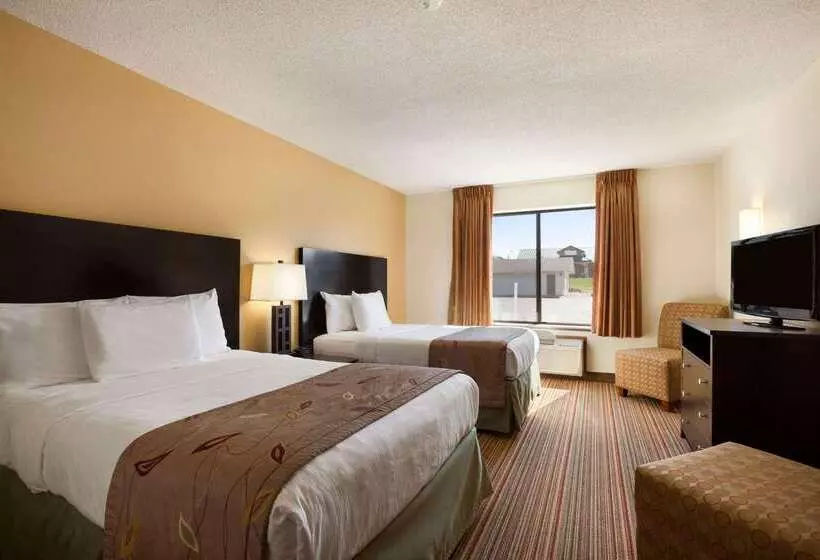 هتل Ramada By Wyndham Wisconsin Dells I 90