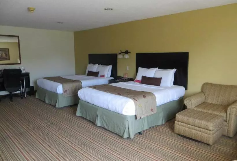 هتل Ramada By Wyndham Wisconsin Dells I 90