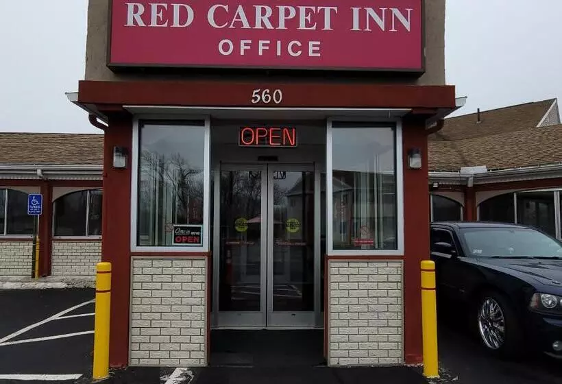 هتل Red Carpet Inn West Springfield