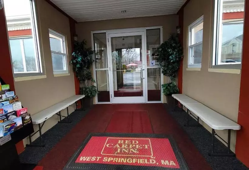 هتل Red Carpet Inn West Springfield