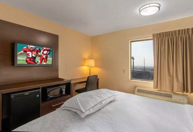 בית מלון כפרי Red Roof Inn Plus+ El Paso East