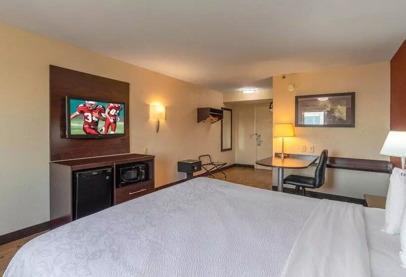 בית מלון כפרי Red Roof Inn Plus+ El Paso East