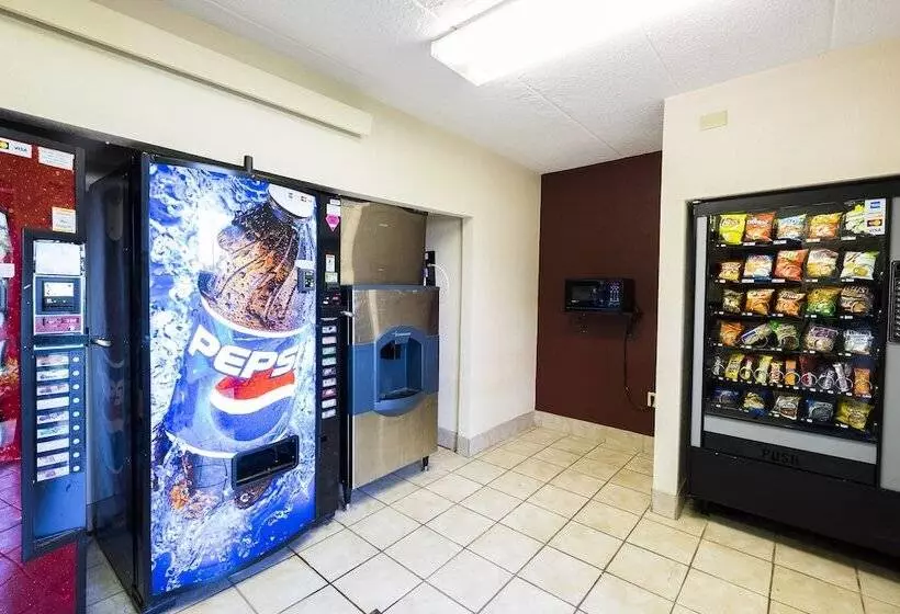 فندق Red Roof Inn Plus+ Wilmington Newark