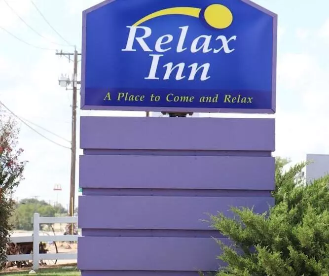 Отель Relax Inn Mineral Wells