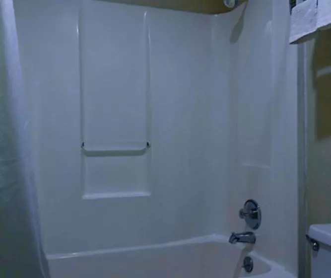 בית מלון כפרי Rodeway Inn