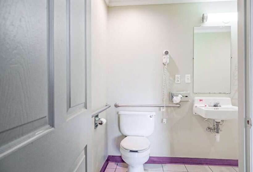 Отель Rodeway Inn